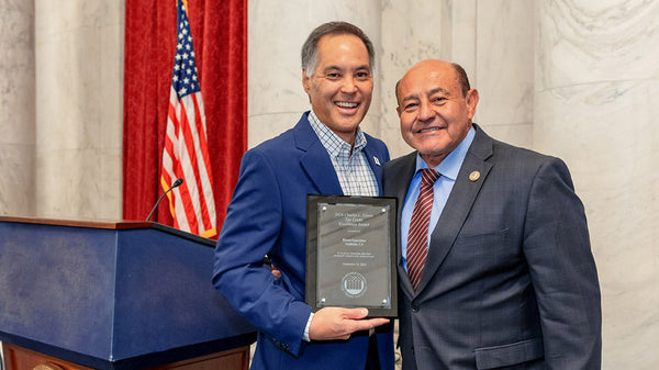 Buena Esperanza Receives National Award for Housing Veterans